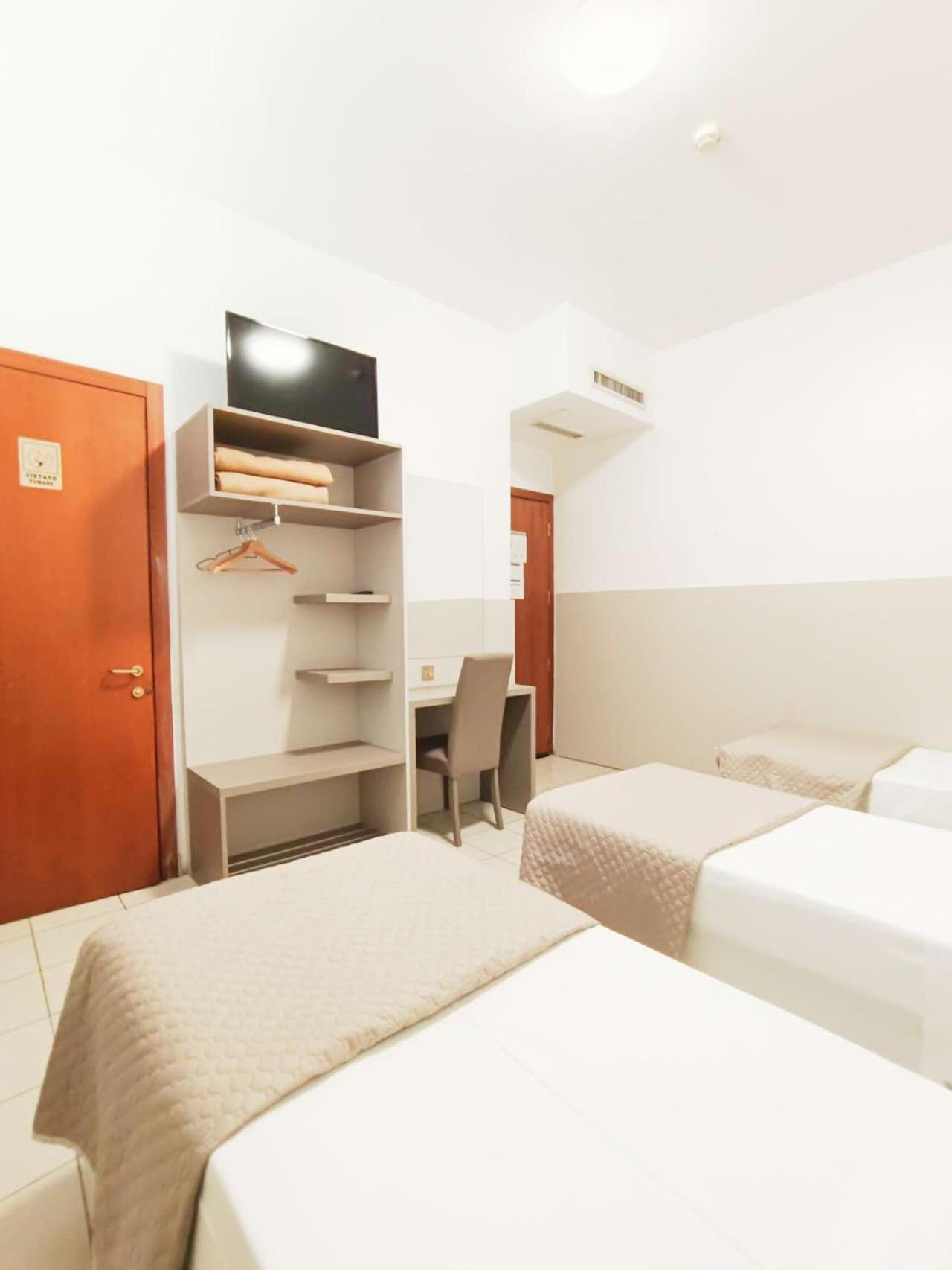 מילאנו Hotel Mondial מראה חיצוני תמונה